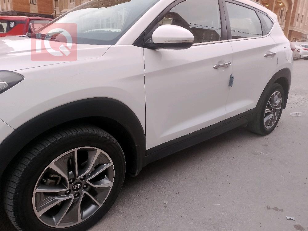 هیۆندای تۆکسۆن